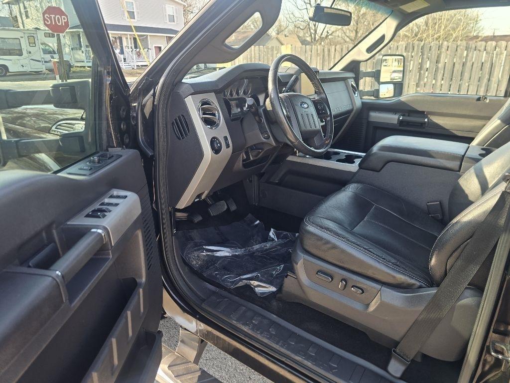 Ford Super Duty F-250 SRW XL Crew Cab 4WD 2013