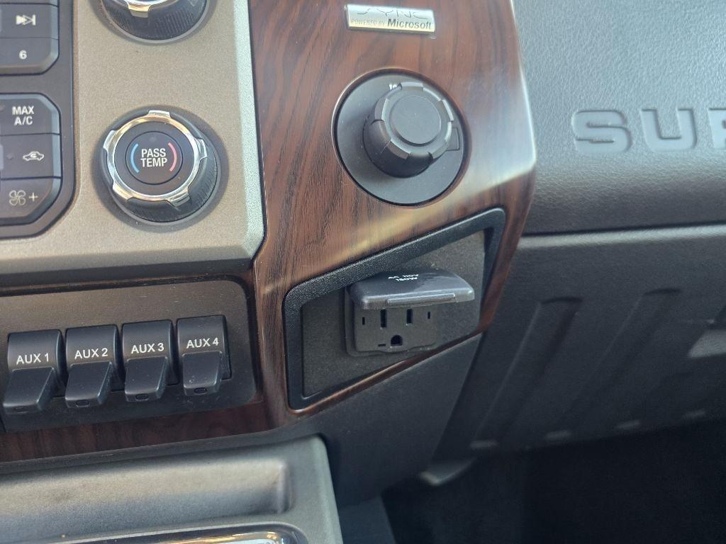 Ford Super Duty F-250 SRW XL Crew Cab 4WD 2013