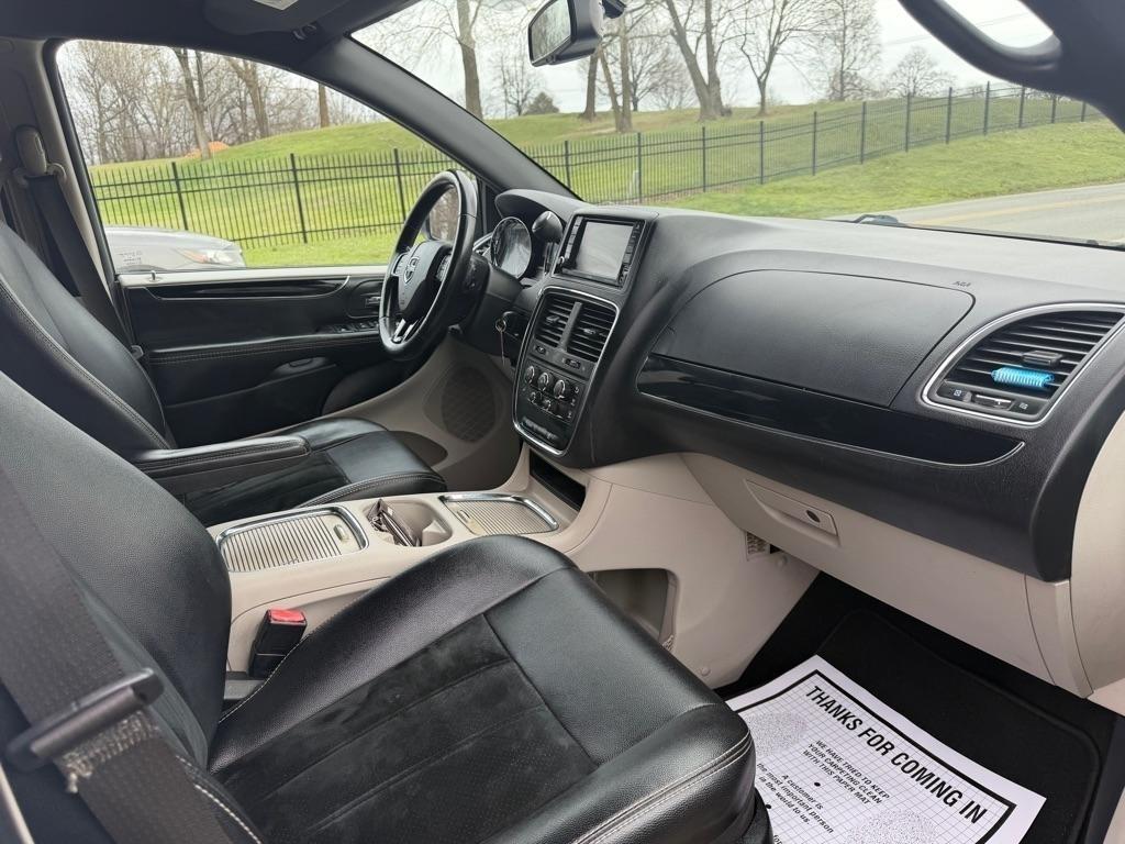 Dodge Grand Caravan SXT 2017