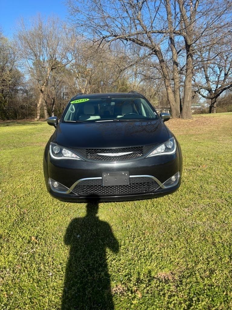 Chrysler Pacifica Limited 2020
