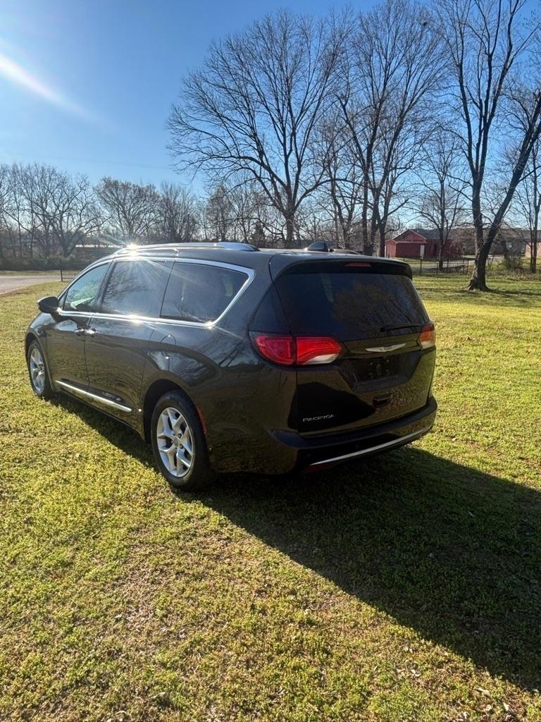 Chrysler Pacifica Limited 2020