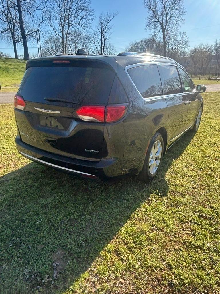 Chrysler Pacifica Limited 2020