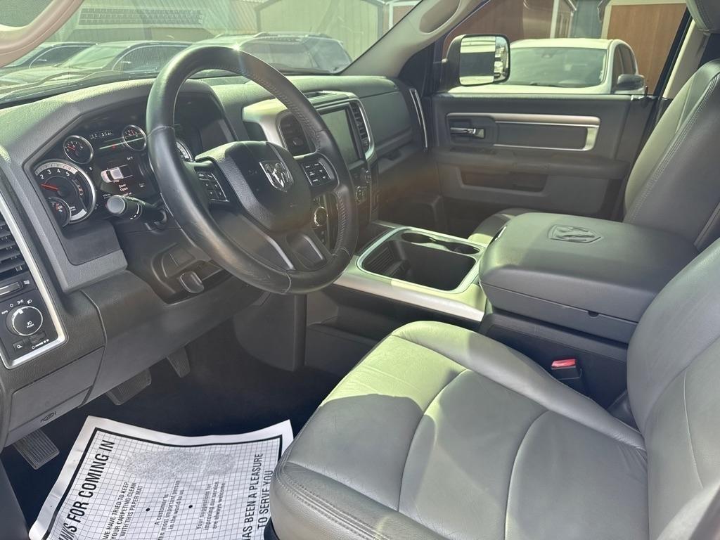 RAM 1500 SLT Crew Cab SWB 4WD 2015