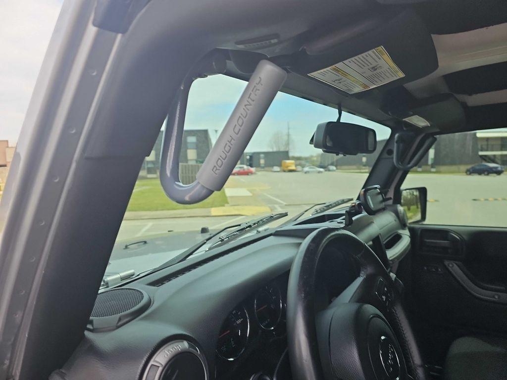 Jeep Wrangler Unlimited Unlimited Sport 4WD 2016