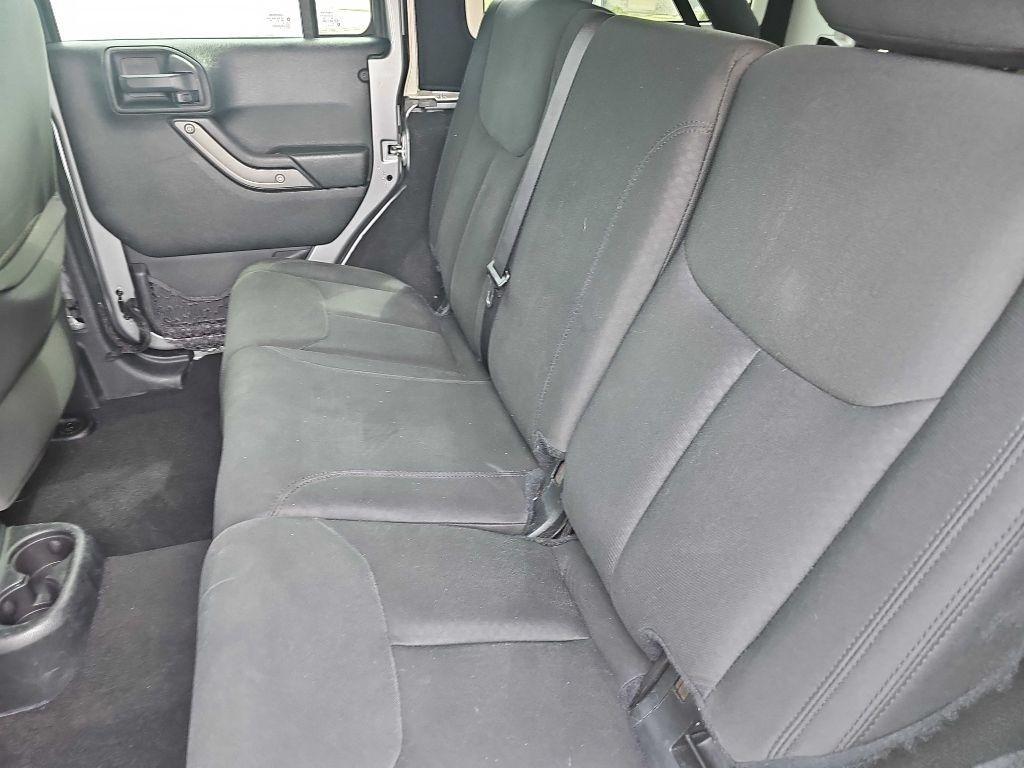 Jeep Wrangler Unlimited Unlimited Sport 4WD 2016