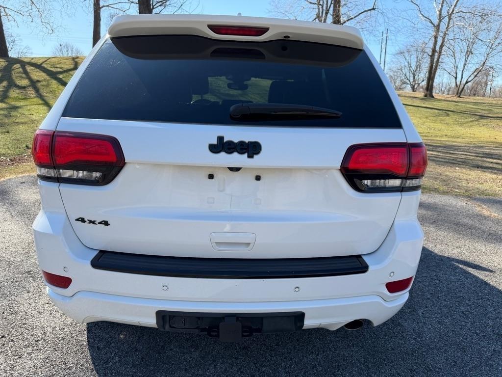 Jeep Grand Cherokee Laredo 4WD 2017