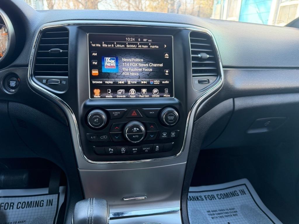 Jeep Grand Cherokee Laredo 4WD 2017