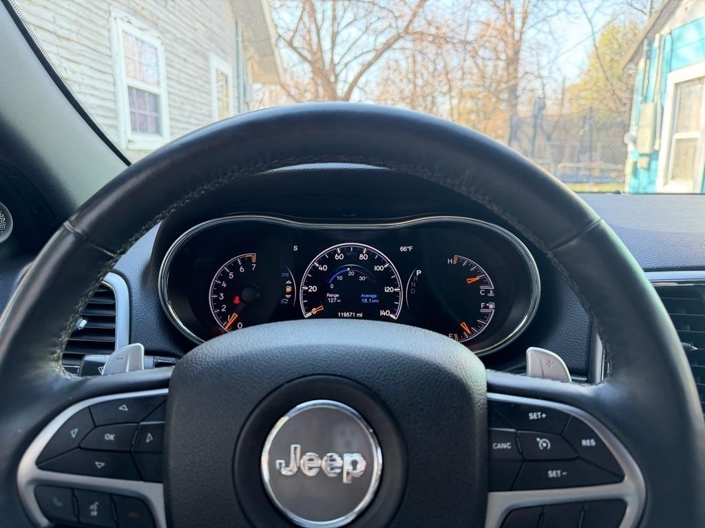 Jeep Grand Cherokee Laredo 4WD 2017