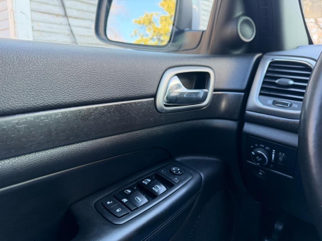 Jeep Grand Cherokee Laredo 4WD 2017