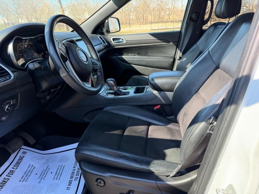 Jeep Grand Cherokee Laredo 4WD 2017