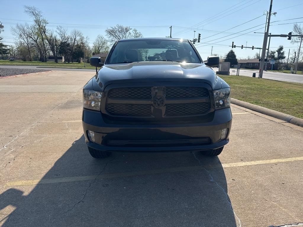 RAM 1500 Tradesman Quad Cab 4WD 2018