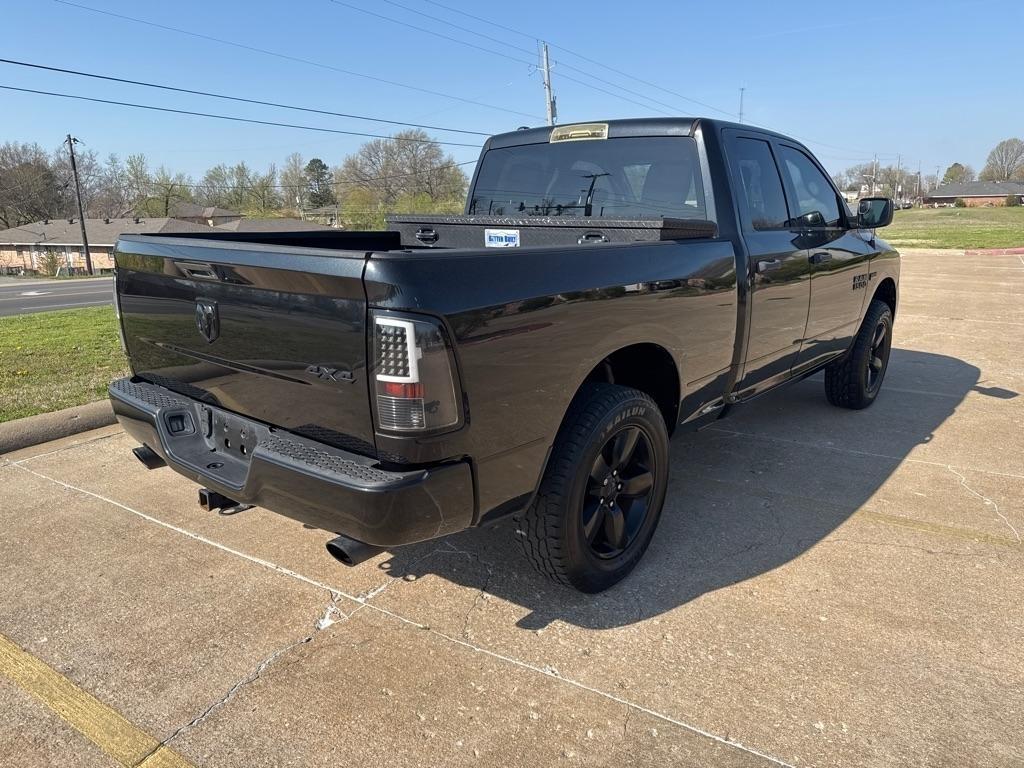 RAM 1500 Tradesman Quad Cab 4WD 2018