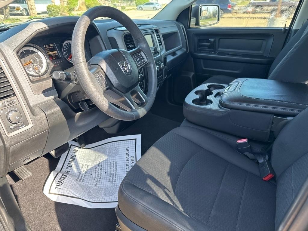 RAM 1500 Tradesman Quad Cab 4WD 2018