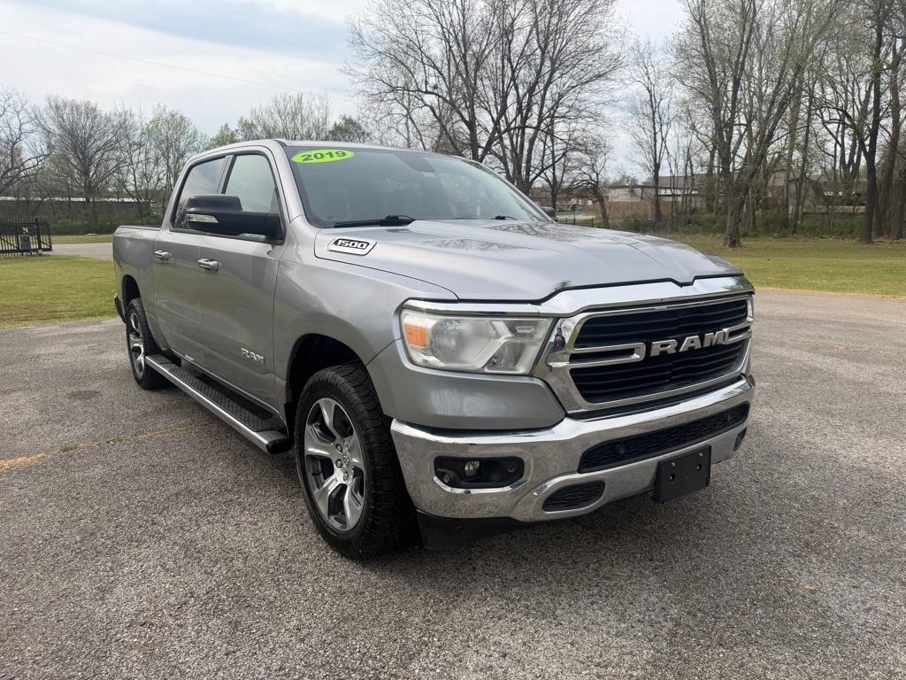 RAM 1500 Big Horn Crew Cab SWB 4WD 2019