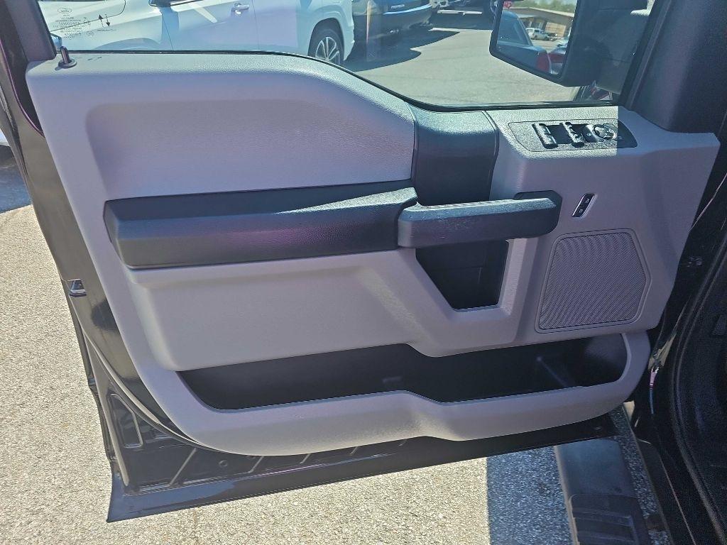 Ford F-150 XL SuperCrew 5.5-ft. Bed 4WD 2019