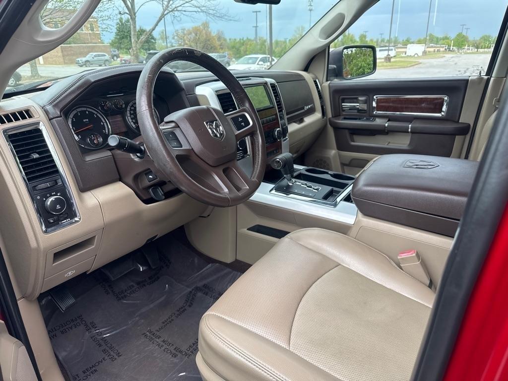 RAM 1500 Laramie Crew Cab 4WD 2010