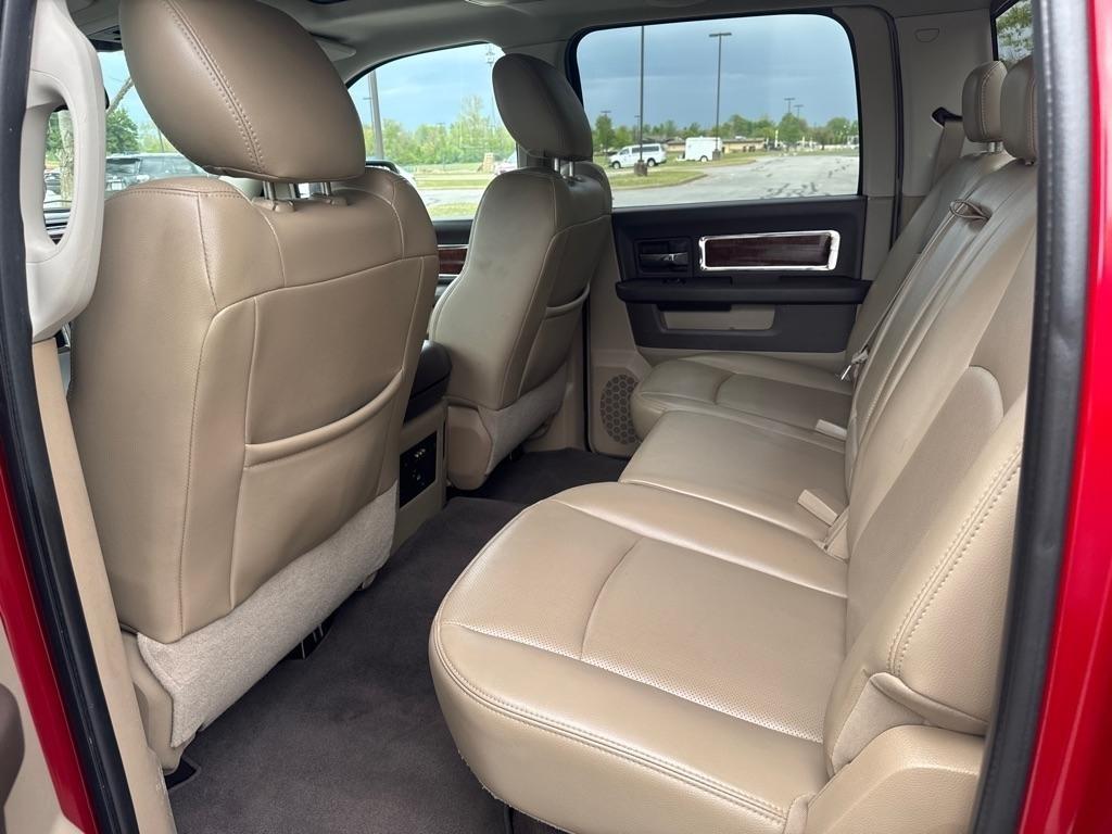 RAM 1500 Laramie Crew Cab 4WD 2010