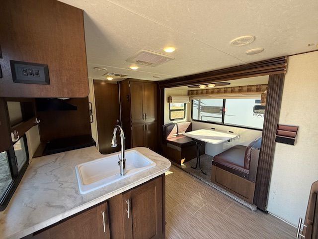 Forest River Tracer  2018