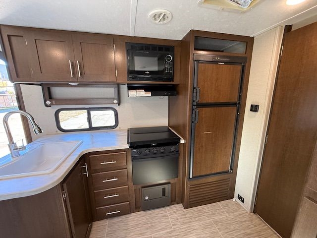 Forest River Tracer  2018