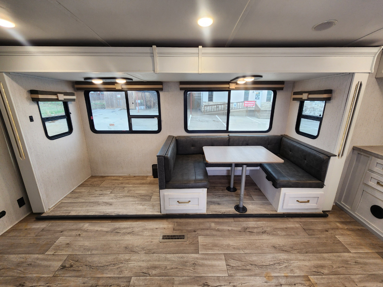 Dutchmen Astoria  2022