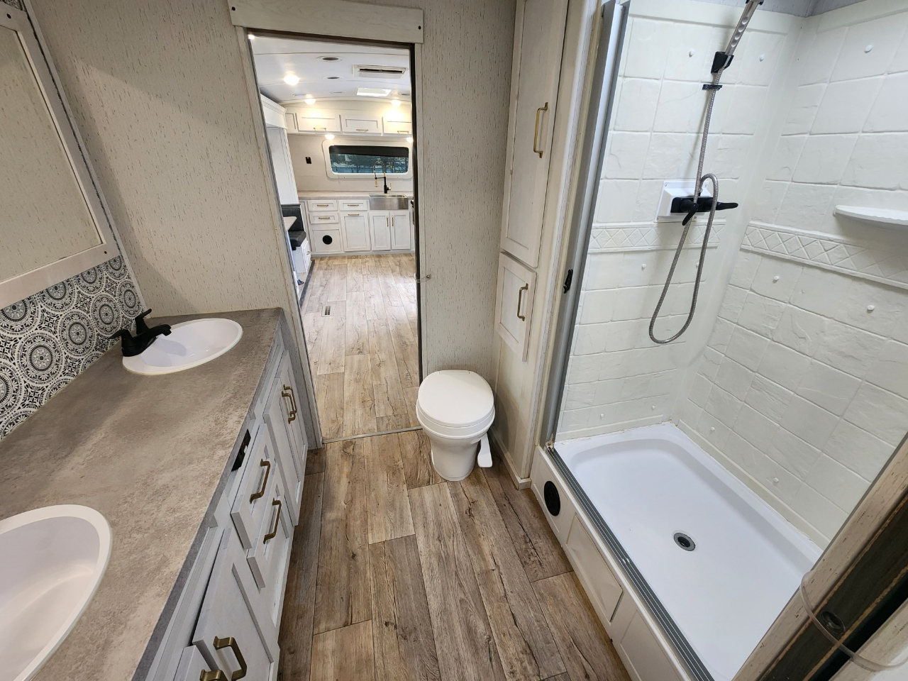 Dutchmen Astoria  2022