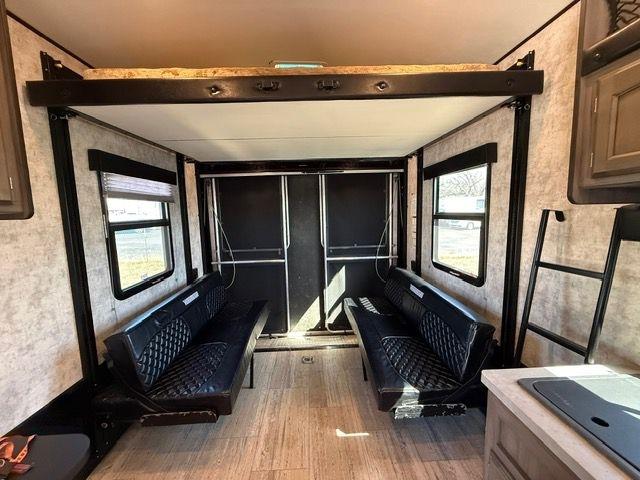 Winnebago of Indiana Unknown  2017