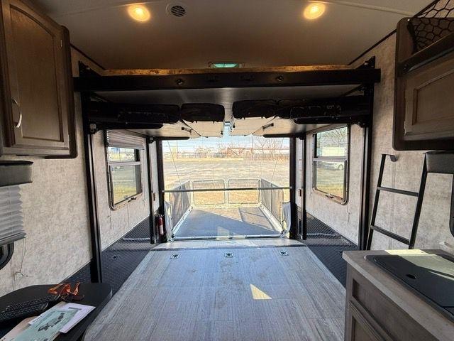 Winnebago of Indiana Unknown  2017