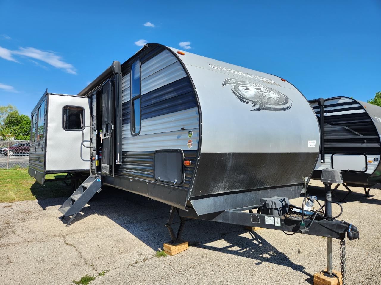 Forest River Cherokee  2021