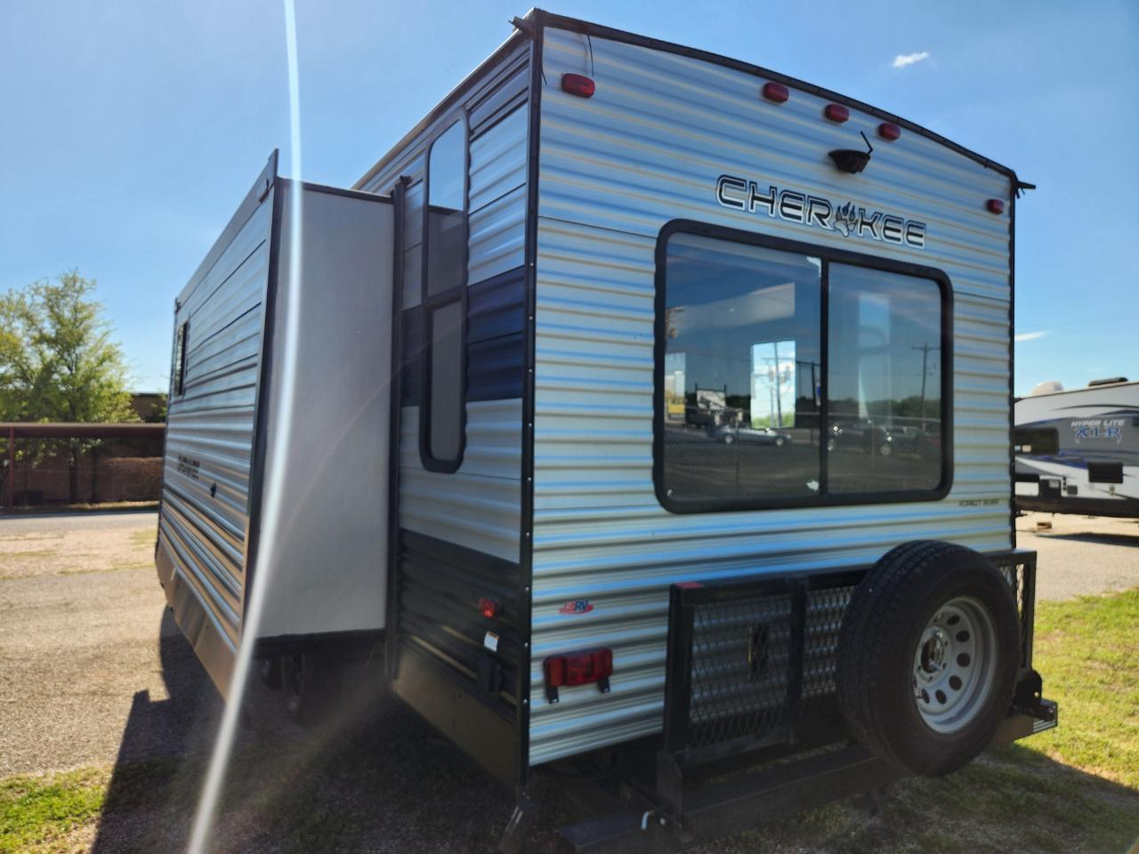 Forest River Cherokee  2021