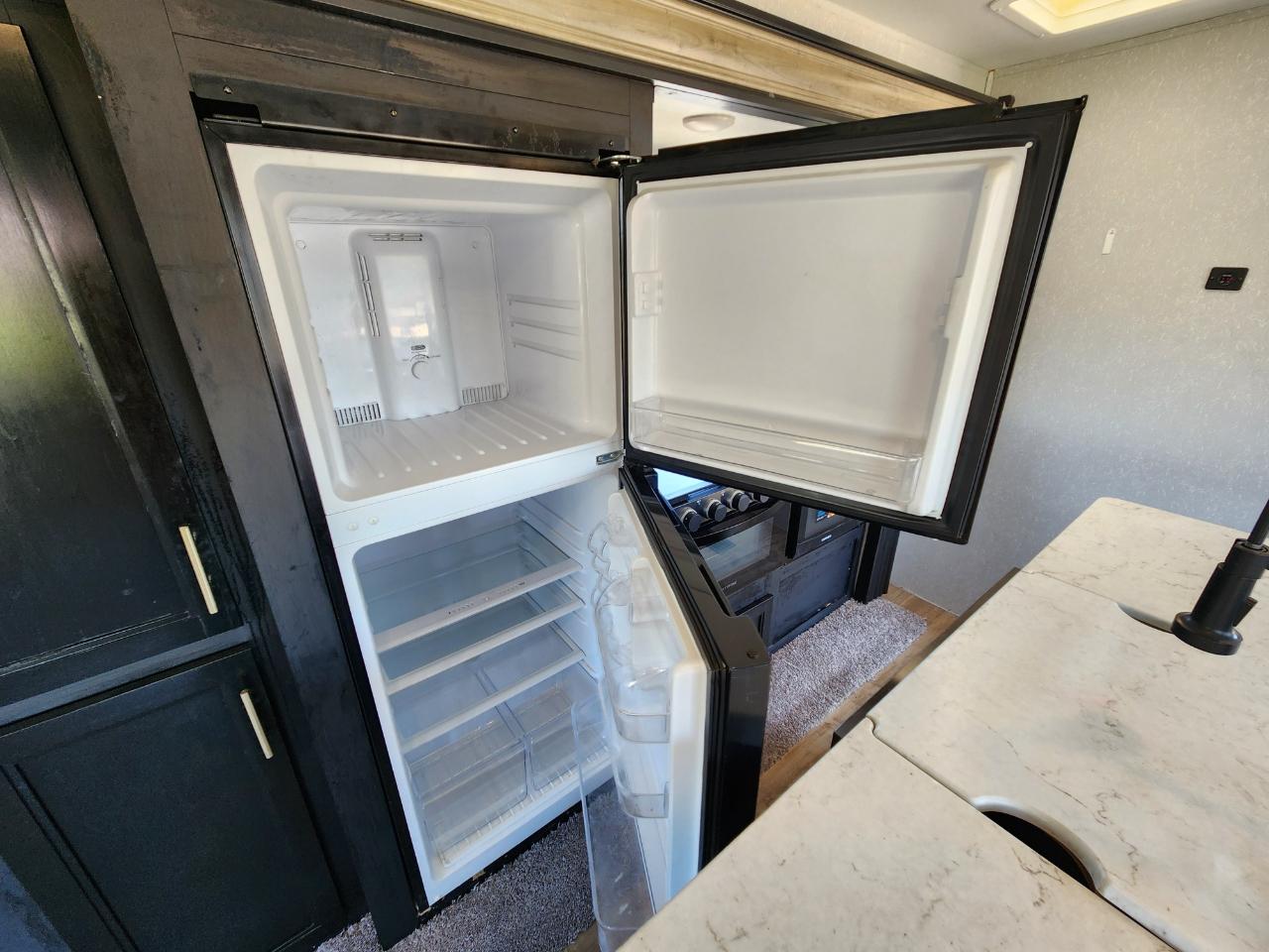 Forest River Cherokee  2021