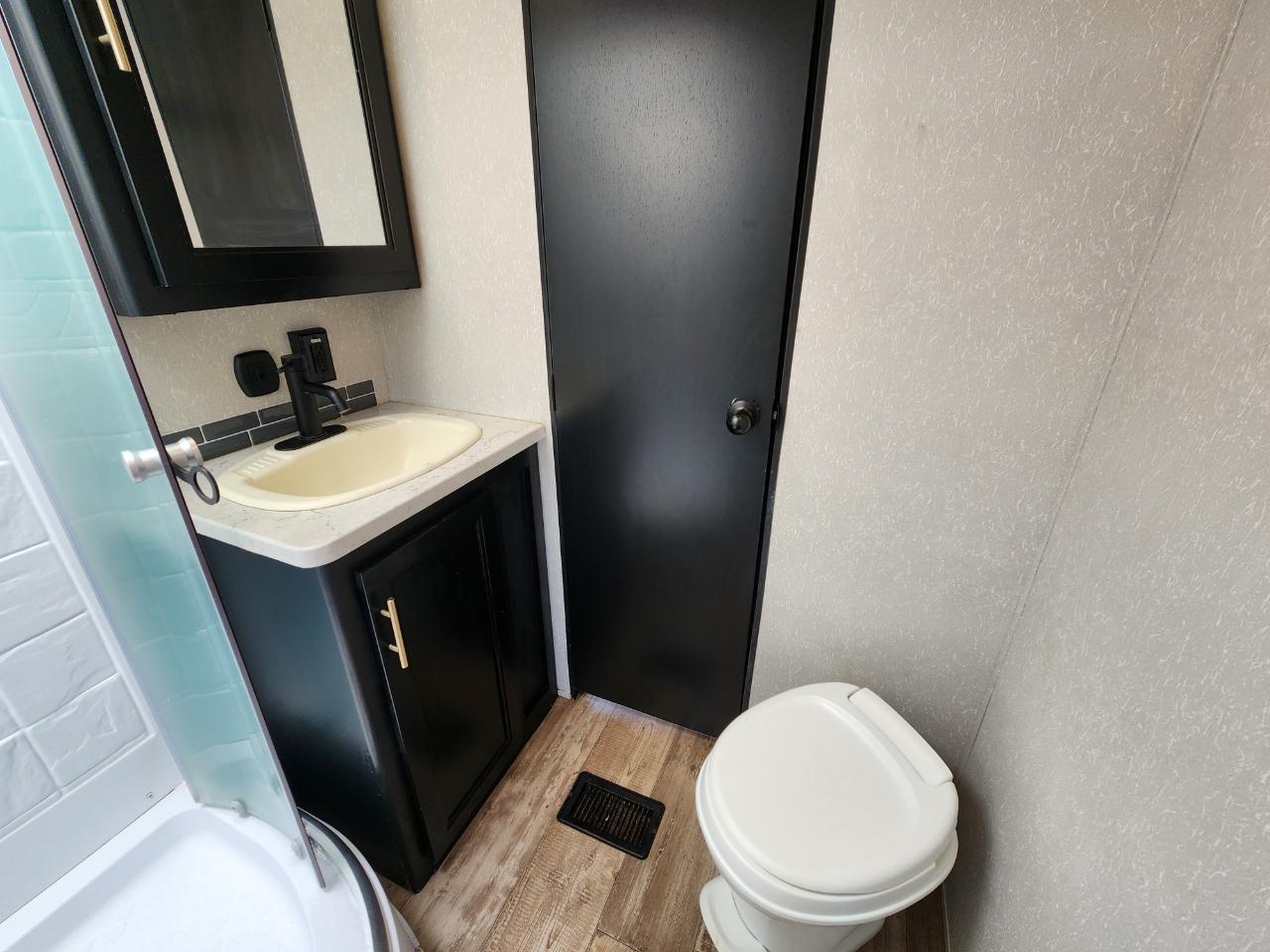 Forest River Cherokee  2021