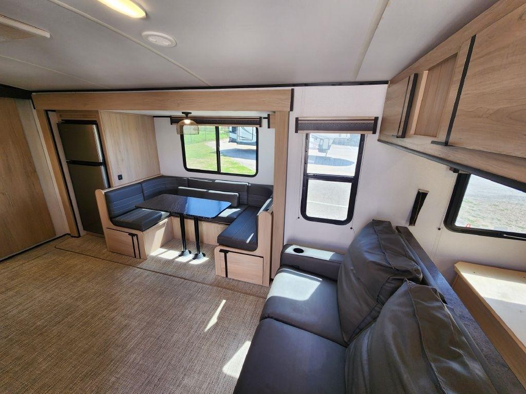 Cruiser RV Radiance  2021