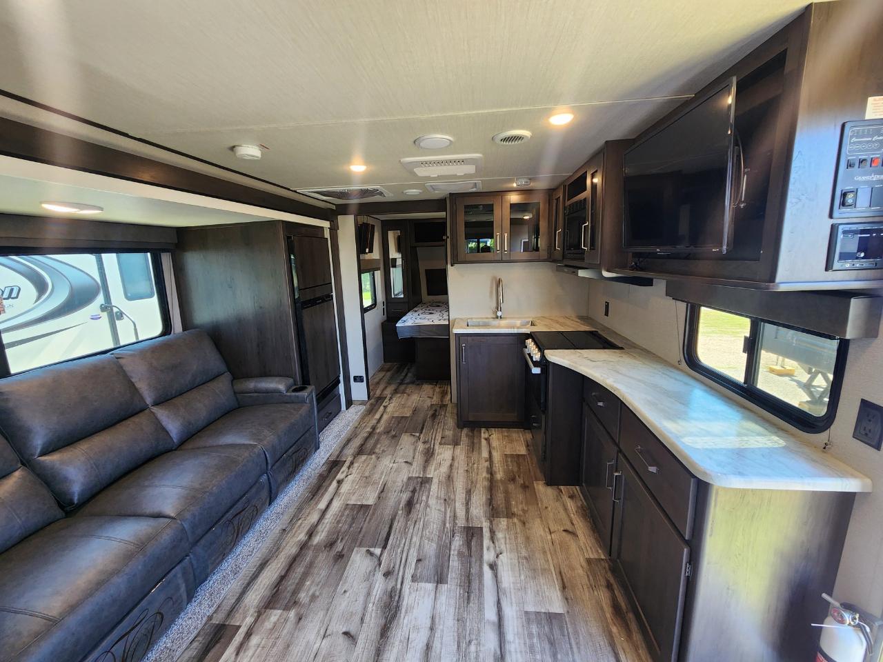 Grand Design Transcend  2022