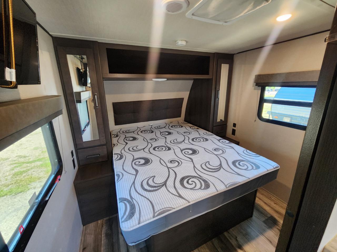 Grand Design Transcend  2022