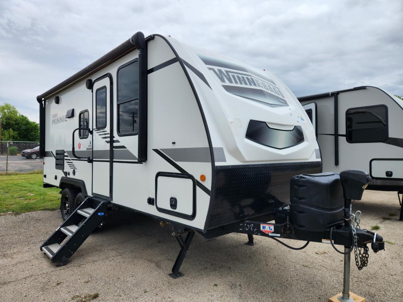 Winnebago Micro Minnie  2021