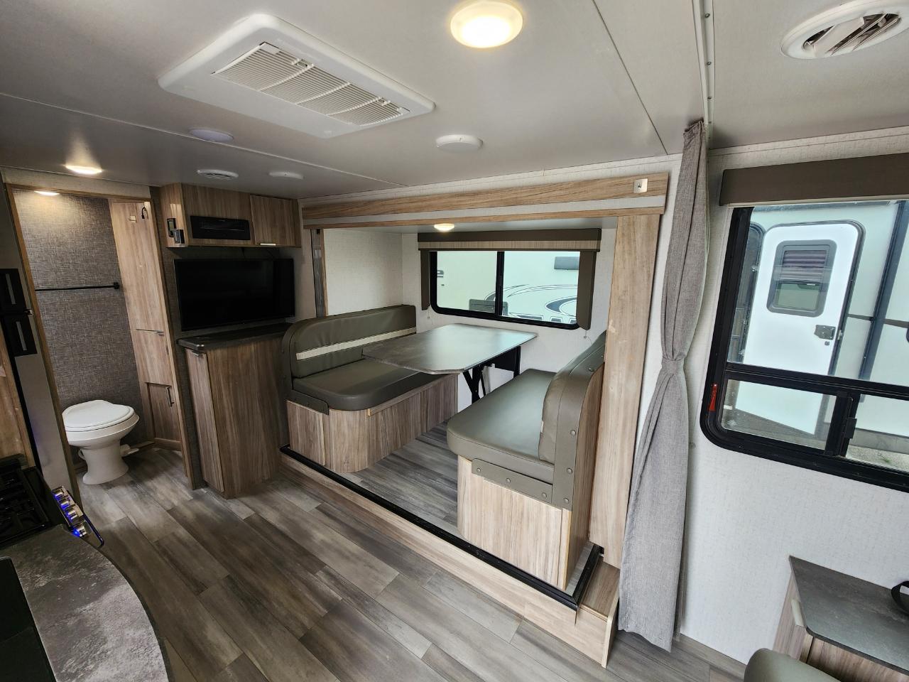 Winnebago Micro Minnie  2021