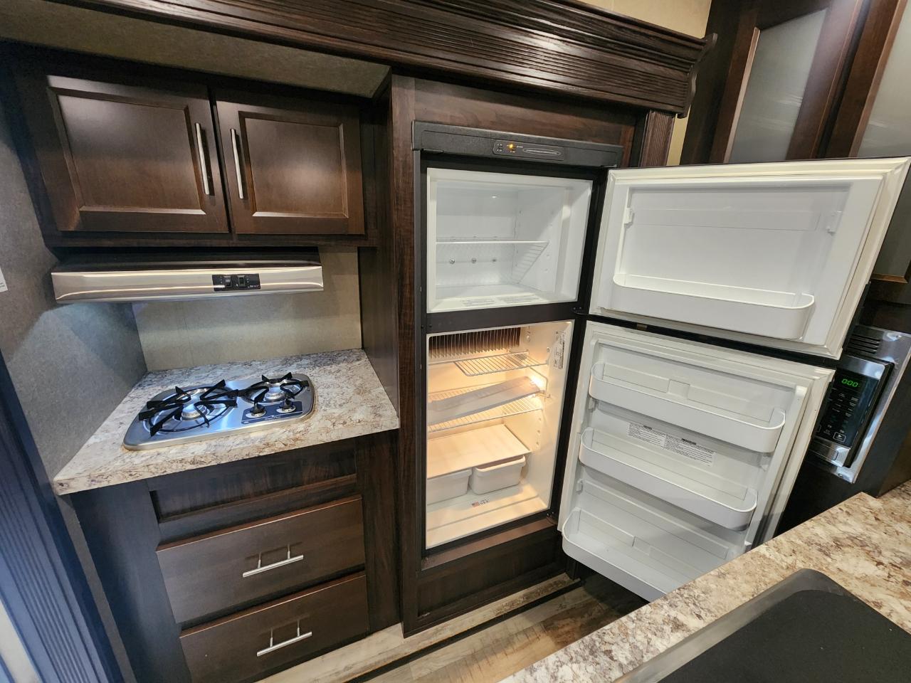 Forest River Hyper Lite XLR  2018