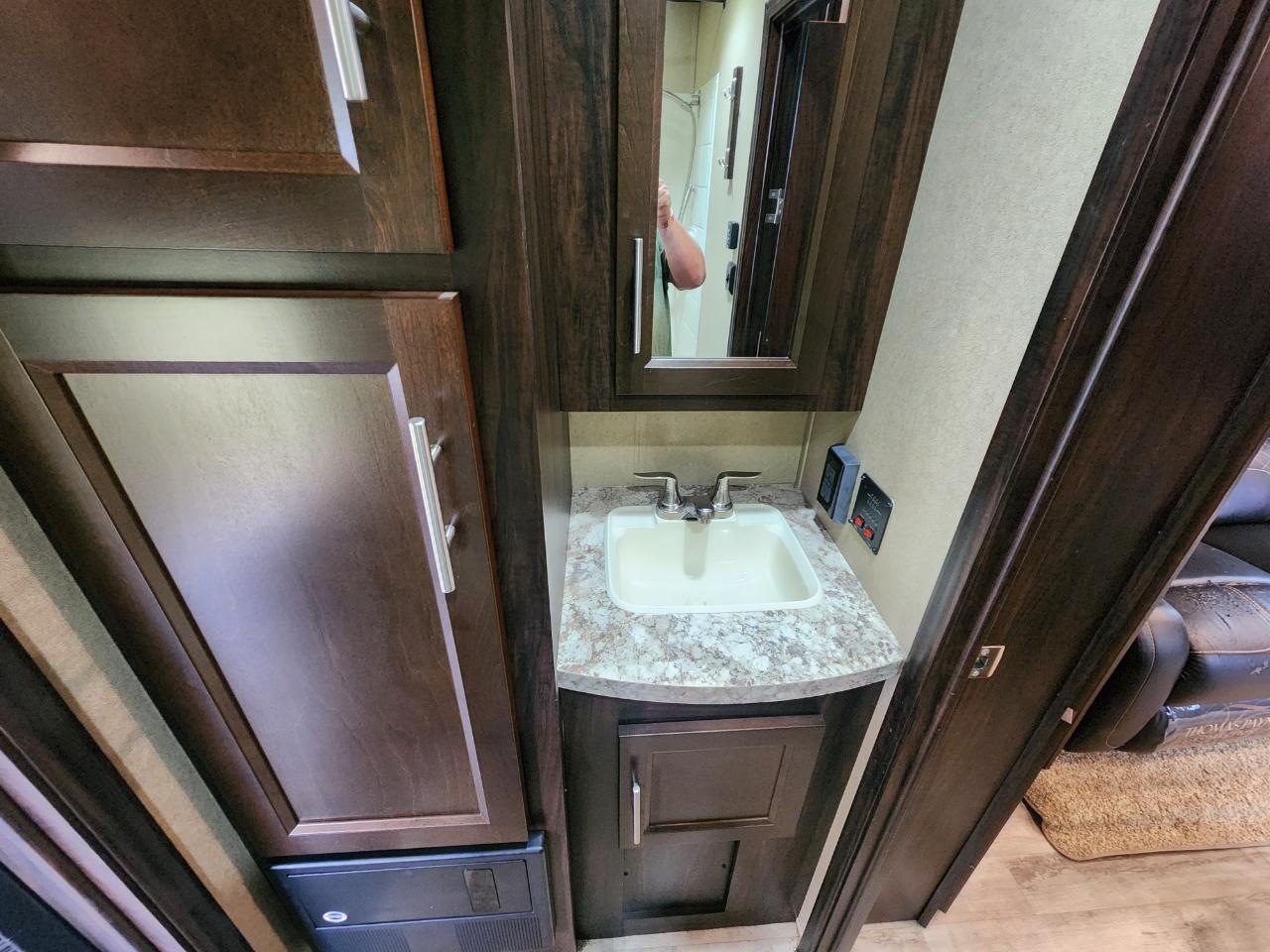 Forest River Hyper Lite XLR  2018