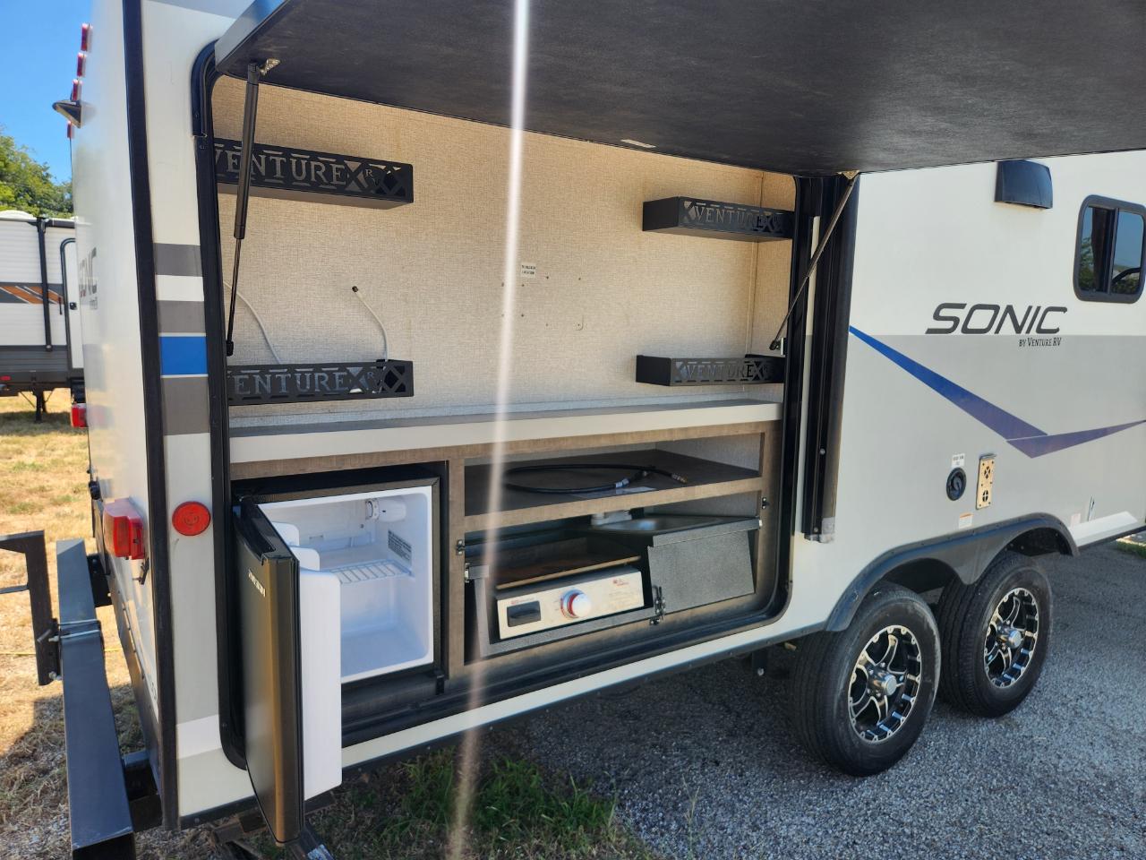 Venture RV Sonic  2022