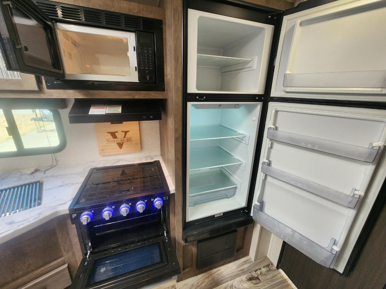 Venture RV Sonic  2022