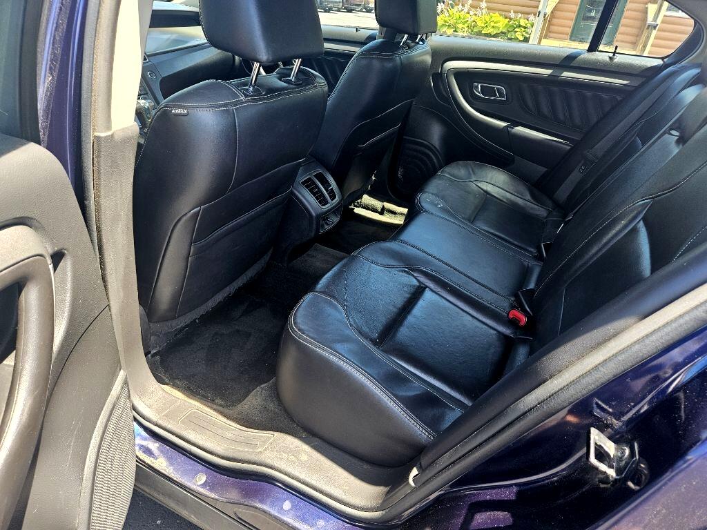 Ford Taurus SEL FWD 2011 Ford Taurus SEL FWD 2011