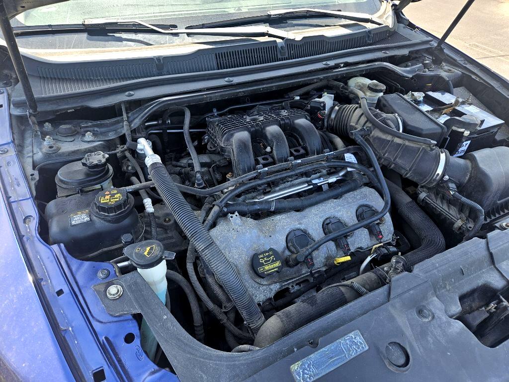 Ford Taurus SEL FWD 2011 Ford Taurus SEL FWD 2011