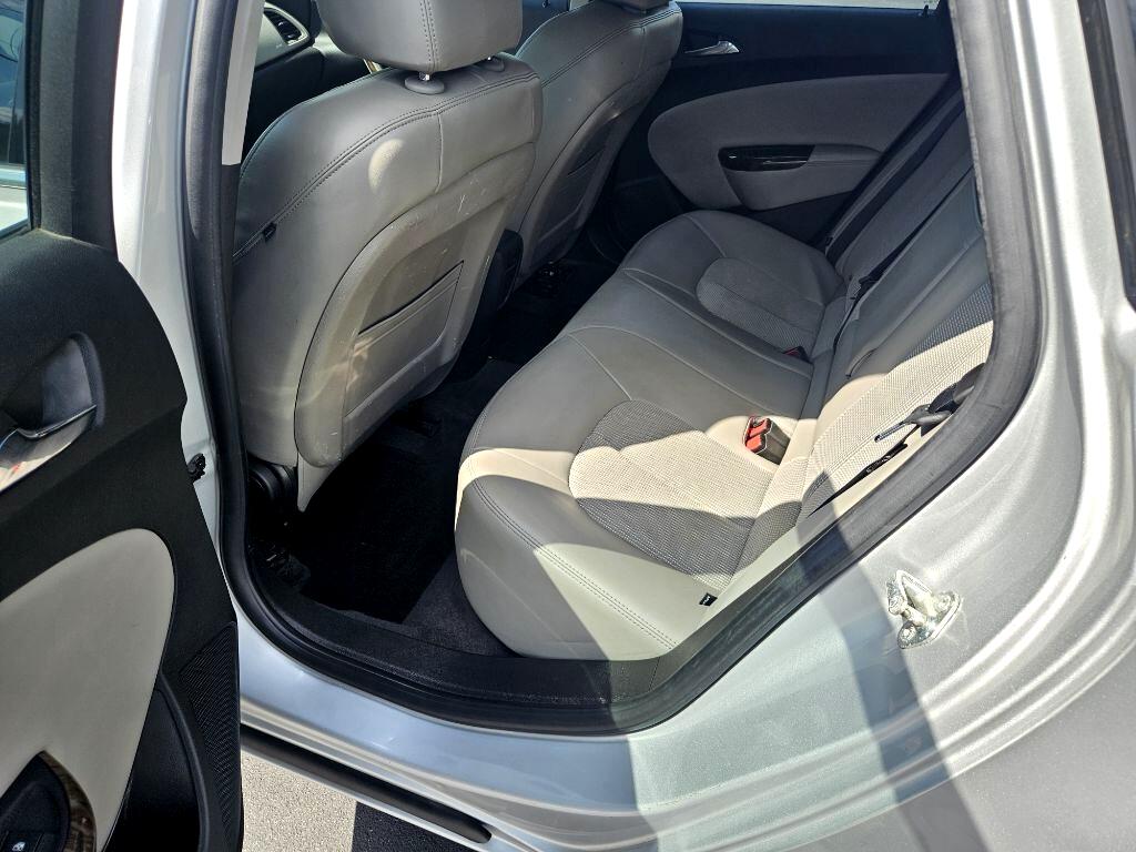 Buick Verano Base 2012 Buick Verano Base 2012