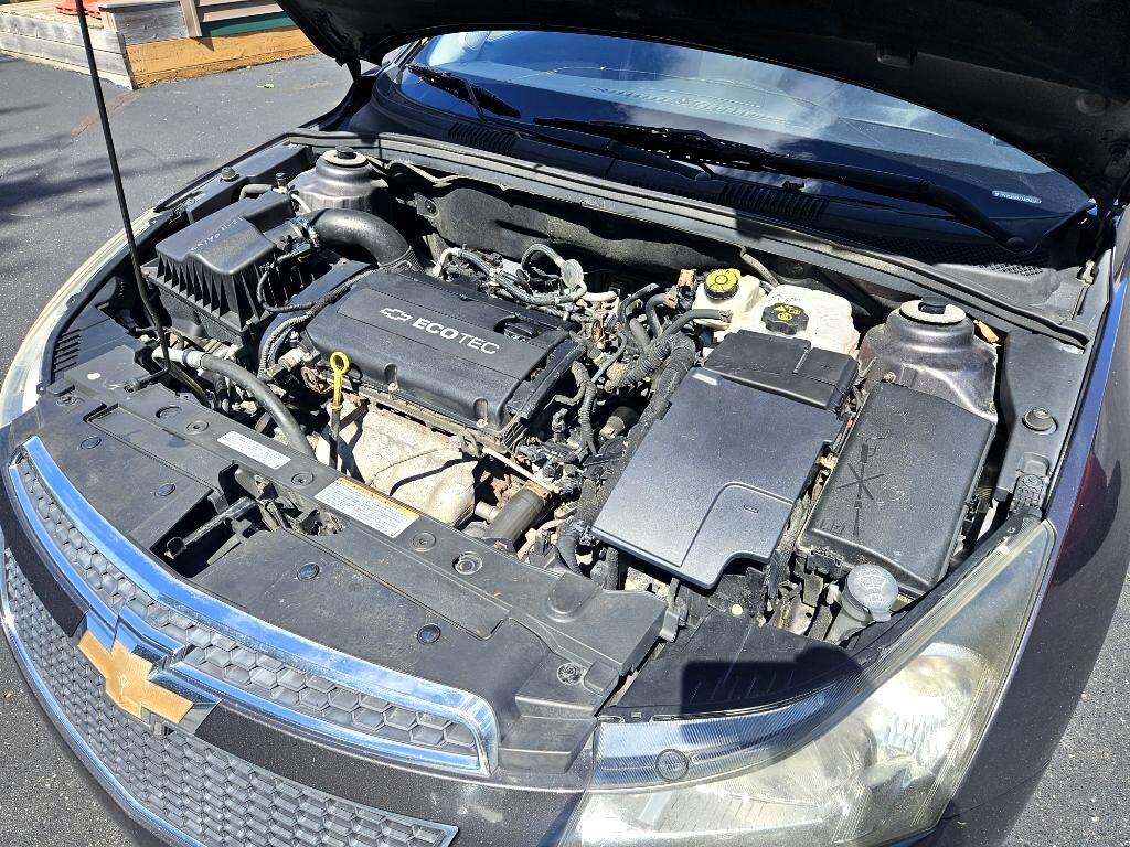 Chevrolet Cruze 2LS 2011 Chevrolet Cruze 2LS 2011