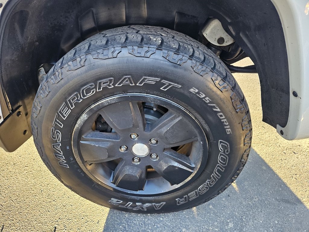 Jeep Liberty Sport 4WD 2012