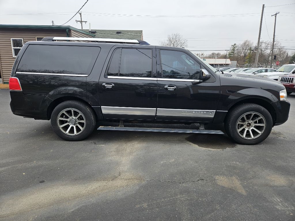 Lincoln Navigator L 4WD 2011