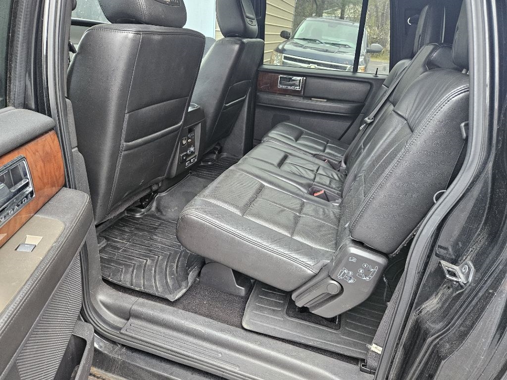 Lincoln Navigator L 4WD 2011