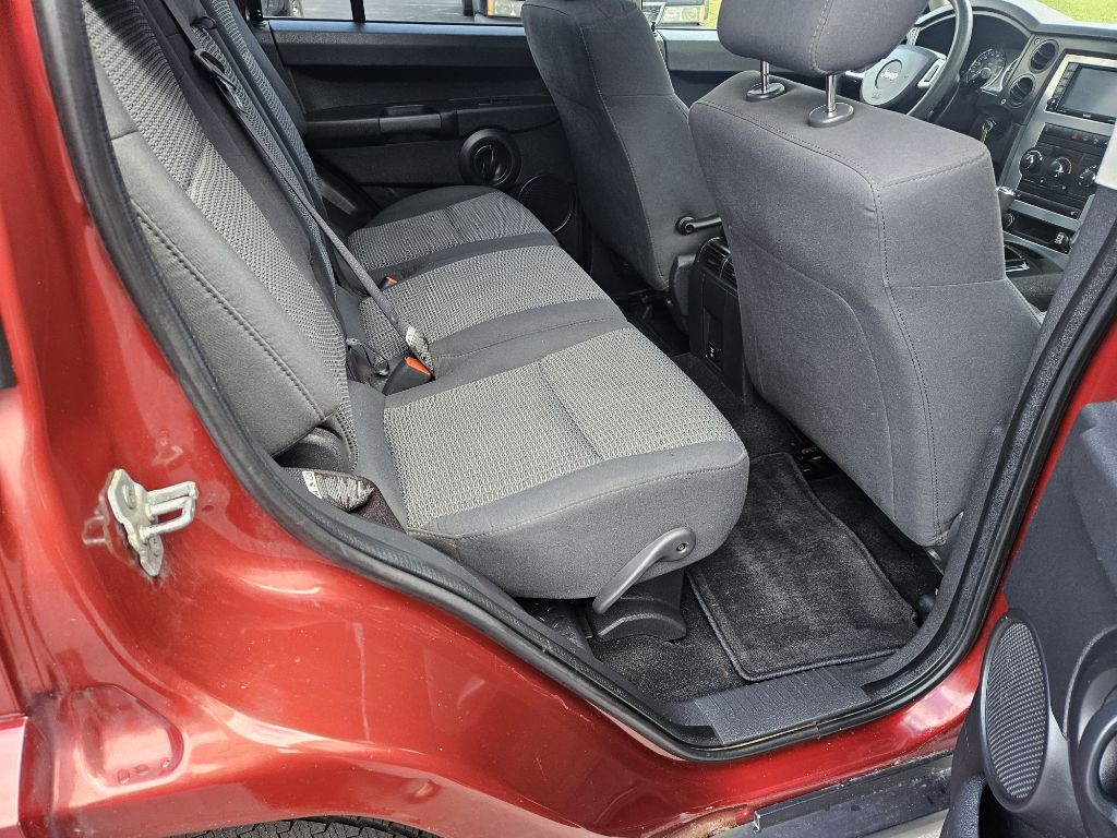 Jeep Commander Sport 4WD 2008