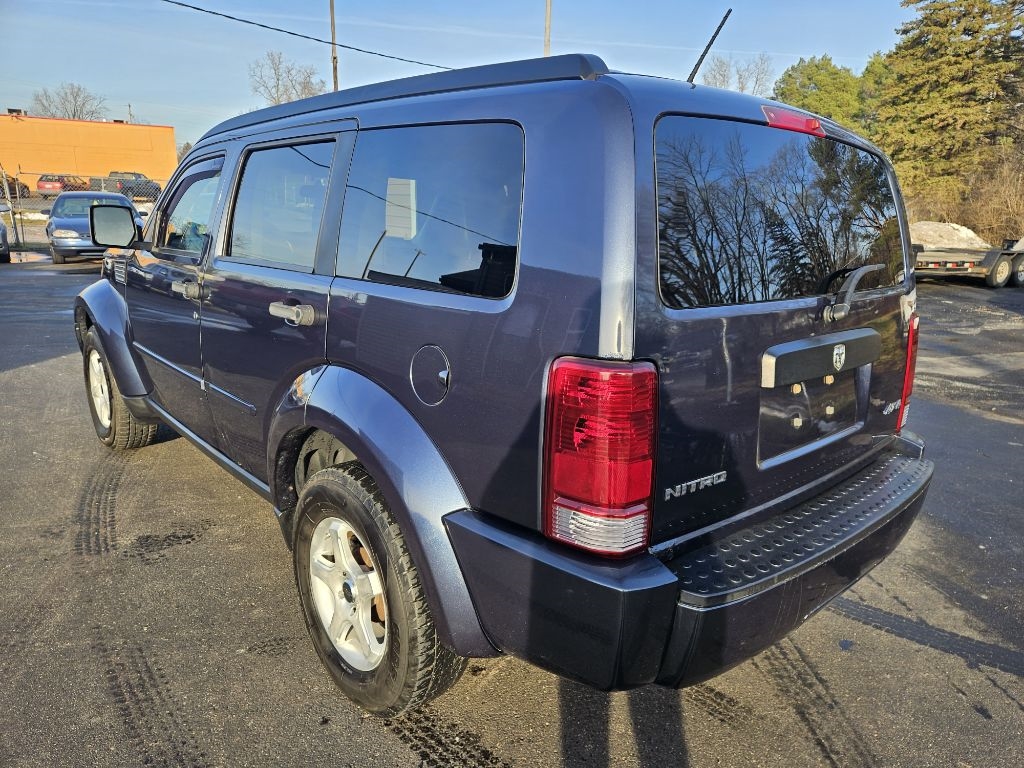 Dodge Nitro SXT 4WD 2008