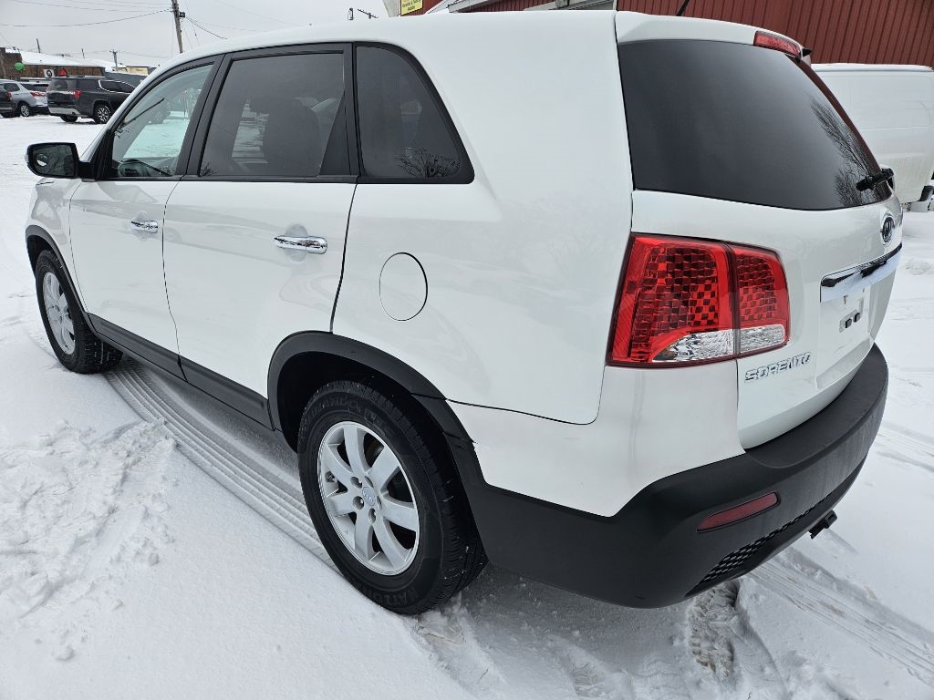 Kia Sorento LX 2WD 2012